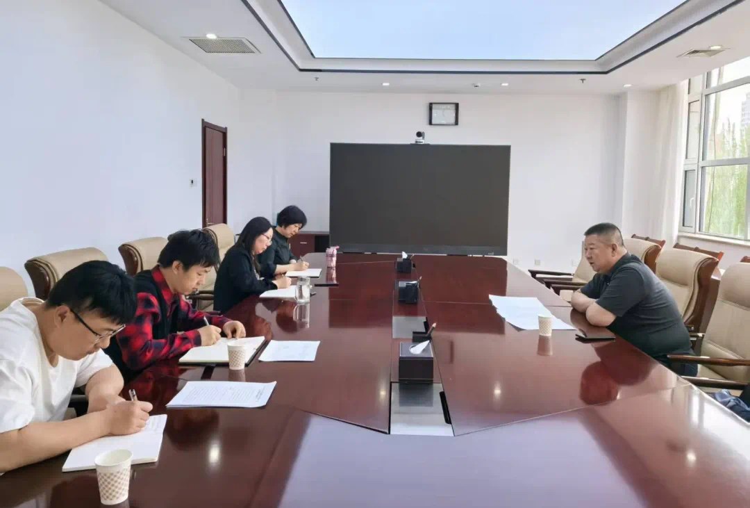 自治区药监局召开起草监督实施中药材生产质量管理规范工作方案座谈会相关图片